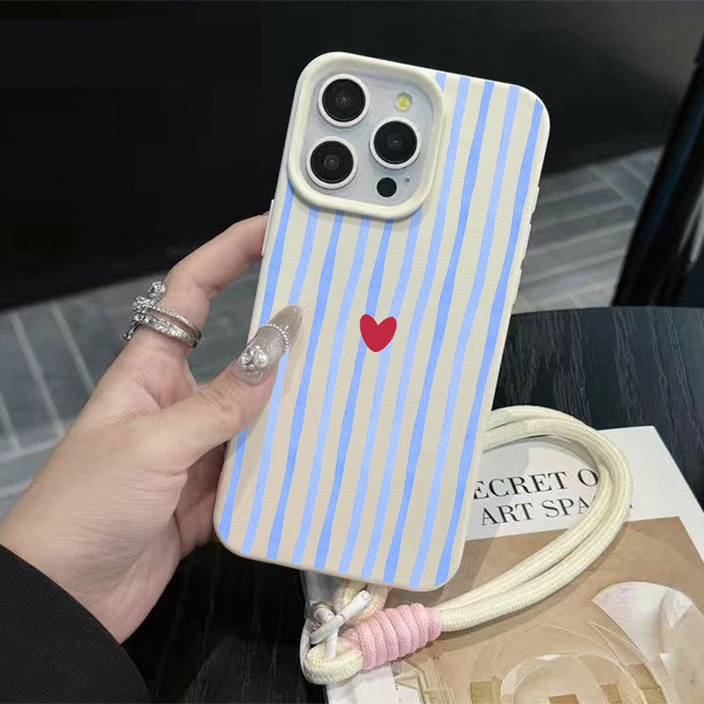 Vertical Stripes Hearts Phone  - Apple Iphone 16 评论和价格